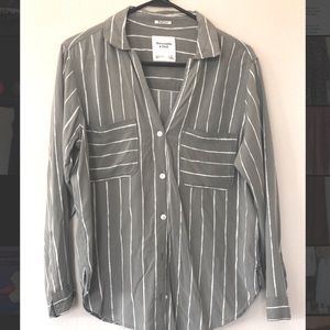 Long-Sleeve Boyfriend top